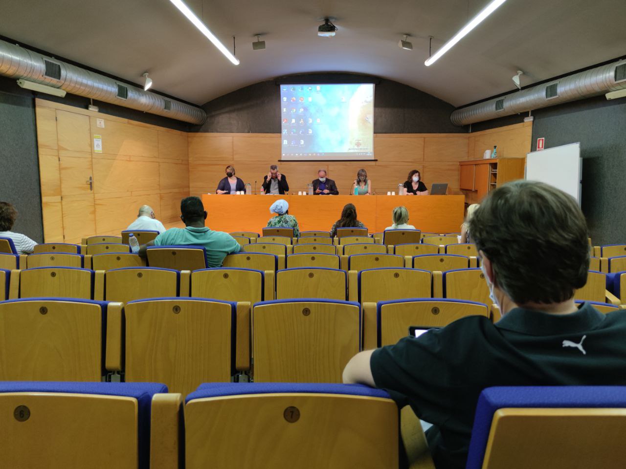 La Sala Jaume Magre va acollir ahir al vespre la reunió del Consell Escolar Municipal