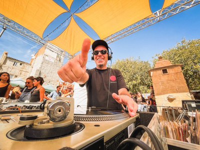 <bound method DexterityContent.Title of <Event at /fs-paeria/paeria/ca/actualitat/agenda/el-so-de-la-resistencia-2013-viatge-per-la-historia-de-la-musica-negra-activitat-lligada-al-concert-de-koko-jean-the-tonics-amb-uri-ferre-activitats-360>>.