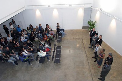 Salutació institucional en el primer dia de classe..