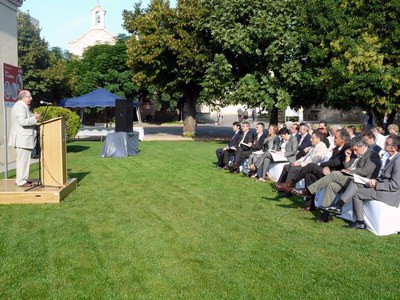 La presentació del pla ha tingut lloc als jardins del Santa Maria.