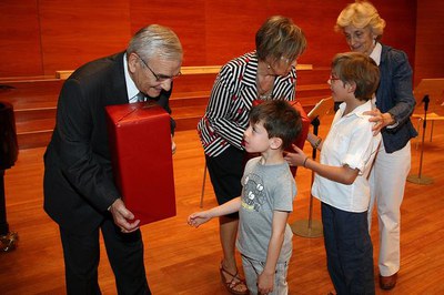 La tinenta d'alcalde Montse Parra, en el lliurament de guardons..