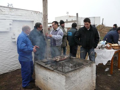 Ros ha pogut parlar amb els membres de l'Hangar.