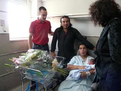 El primer nadó nascut a Lleida el 2010, l'Adonai.