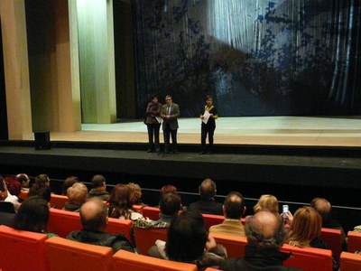 Les visites s'han iniciat a la sala principal de La Llotja.