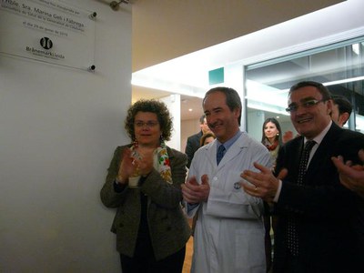 Marina Geli ha descobert una placa commemorativa.