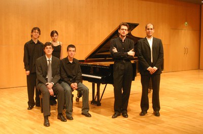 Imatge dels premiats en les dues categories del certamen.