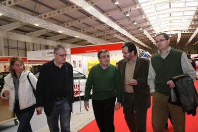 La fira s'ha celebrat aquest any a les instal·lacions del pavelló 4. A la imatge, les autoritats en el recorregut que han realitzat aquest matí entre….