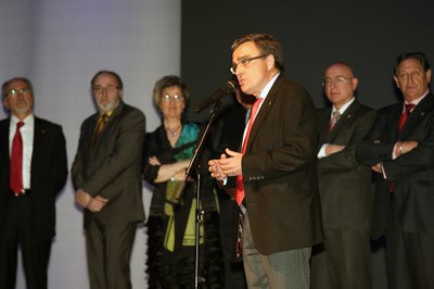 La cerimònia d'inauguració va plenar de gom a gom la sala Ricard Vinyes de la Llotja.