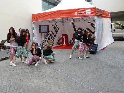 La festa ha comptat amb una multitud de joves assistents.