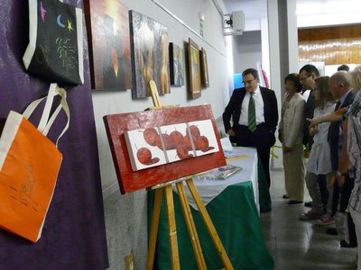 Àngel Ros ha inaugurat l'exposició Tall-Confecció i Pintura a l’oli.