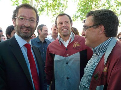 L'alcalde, Àngel Ros, amb Sandro Rosell i Marc Ingla, a l'Aplec del Caragol.