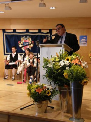 Un moment de la lectura del pregó, a Cambrils.