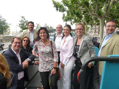 2. La comitiva ha sortit des del Palau de la Paeria..