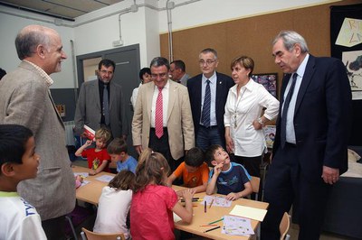 La nova escola té 152 nens i nenes de P-3 fins a primer de primària..