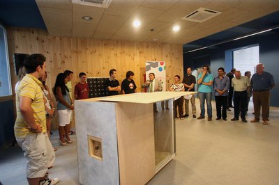 Imatge de la maqueta de la casa bioclimàtica realitzada pels joves participants al camp de treball.