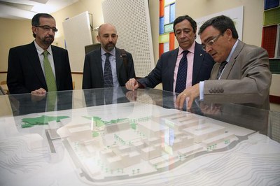 Foto 3. Rodrigo ha visitat les instal·lacions del Parc Científic.