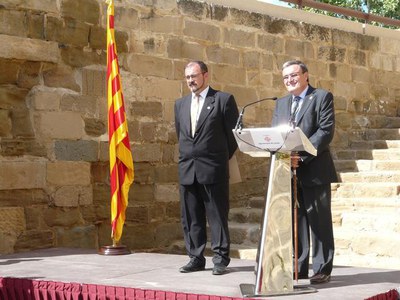 Àngel Ros i Josep Tort, durant els seus discursos a l'acte de commemoració de la Diada Nacional.