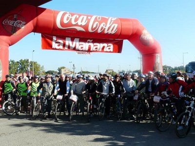 Àngel Ros ha estat l'encarregat de tallar la cinta de sortida.