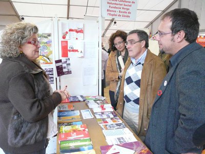 Àngel Ros, Mª Rosa Ball i Francesc Pla, han saludat totes les entitats participants.