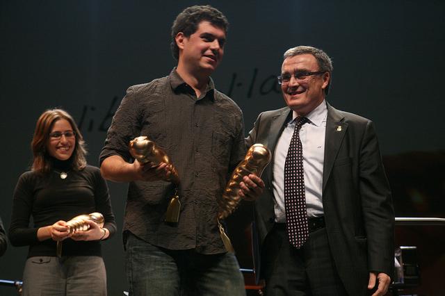 2. L'alcalde de Lleida, amb Ramon Usall i Eva Baltasar.