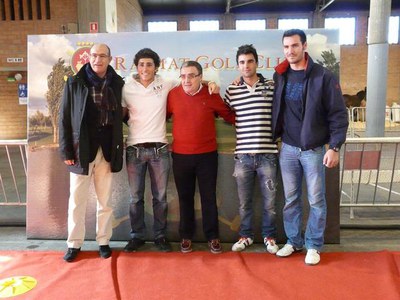 Foto 2. Àngel Ros, amb els golfistes Piris i Pigem i el piragüista Saul Craviotto.