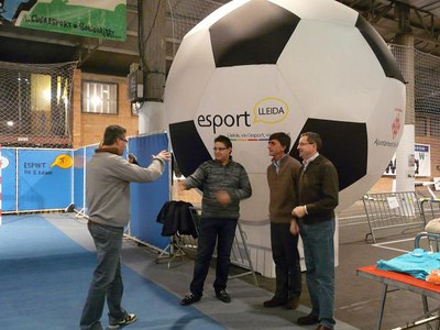 Foto 2. El regidor ha participat en aquesta iniciativa solidària, amb Emili Vicente i Oriol Plens.