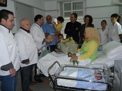 El Gremi de Forners regala al primer lleidatà el pa durant tot un any.