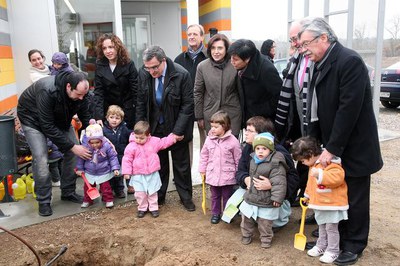 A l'EBM Raimat s'han plantat un liquidàmbar, un castanyer d’Índies, una pícea i dues moreres..