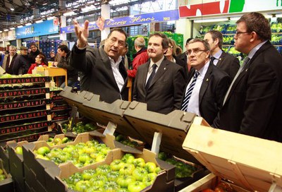 Els alcaldes Ros i Hereu, amb els tinents d'alcalde Jordi Williams i Josep Presseguer i el conseller delegat de Mercolleida, Francesc Ollé han visita….