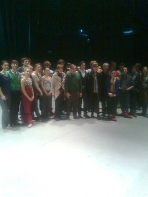 Àngel Ros i Àngel Corella, amb els integrants del Ballet Corella 2.