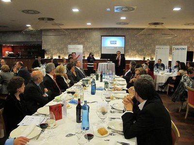 L'alcalde de Lleida, Àngel Ros, durant el seu parlament.