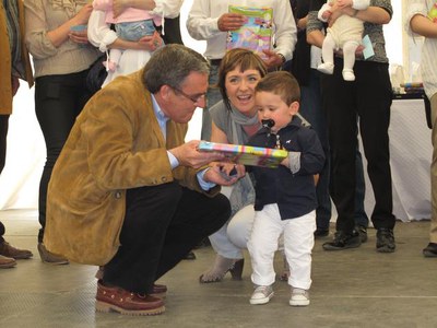 Foto 3. També s'han homenatjat els nounats de l'Horta.