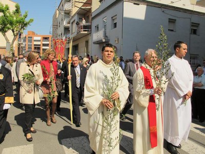 Foto 2. La processó ha fet un recorregut pel barri.