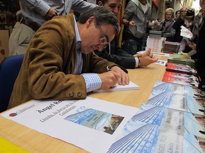 Foto 2. "Lleida, la força de la nova Catalunya" és el títol que ha publicat l'alcalde amb Pagès Editors.