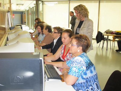 Fotografia de les usuàries del Telecentre del Secà.