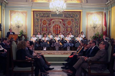 3. Les pubilles han encapçalat l'acte al Saló de Sessions..