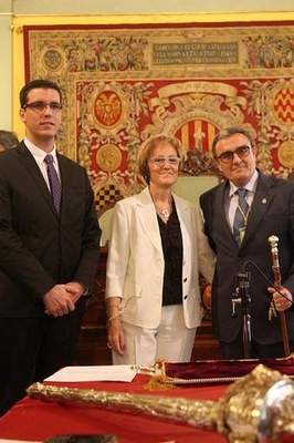 Àngel Ros, amb els integrants de la Mesa d'Edat.