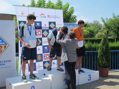Foto 2. L'alcalde ha participat en el lliurament de premis de les sèries disputades aquest matí.
