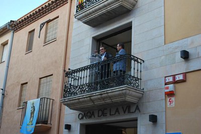 Foto 2. El paer en cap ha estat el pregoner de les Festes de Santa Marina de Pratdip.