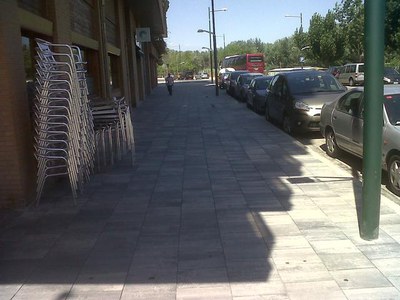 Foto 2. Aquesta actuació, centrada entre els carrers Tarragona i Baró de Maials, es du a terme en el marc de la reurbanització i millora integral de ….