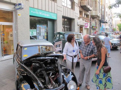 Foto 3. Una altra de les novetats d'aquest any ha estat el circuit i l'exhibició de vehicles històrics.