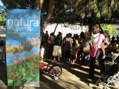 Foto 2. Els tallers i jocs s'inclouen dins del programa Natura als Parcs, organitzat per la Paeria.