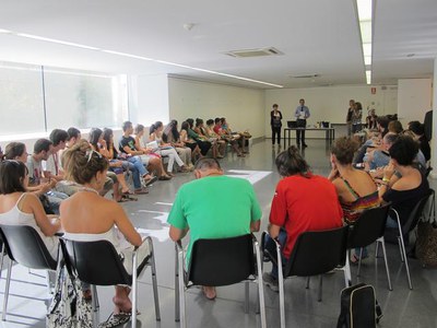 Foto 3. Presseguer ha encoratjat els educadors i educadores a compartir propostes, preocupacions i experiències per millorar les actuacions en aquest….