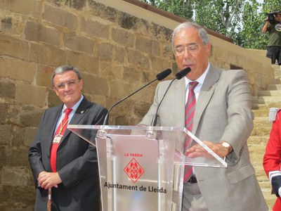 Foto 4. El rector de la UdL i Catedràtic d'Història Moderna, Roberto Fernández, ha fet el pregó d'aquesta Diada.