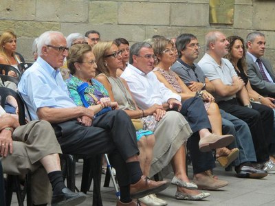 Foto 3. Montse Parra i Joan Gómez també han assistit al concert, a la plaça Paeria.