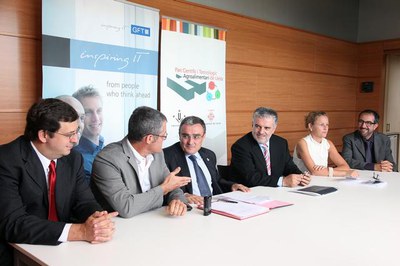 L'acord s'ha rubricat al CEDICO del Parc Científic..