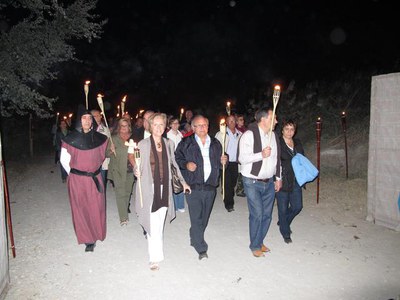 Foto 2. La regidora Arderiu també ha assistit a la representació.