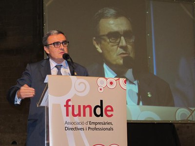 Foto 3. L'alcalde ha posat de relleu virtuts com l'esforç, el treball en equip o la responsabilitat social, entre altres.