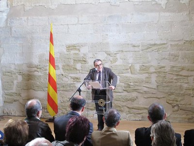 Foto 5. Ros durant la seva intervenció.