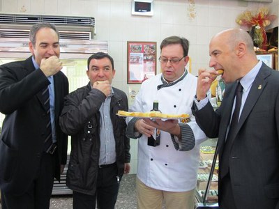 Es preveu repartir unes 25.000 llesques de pa.